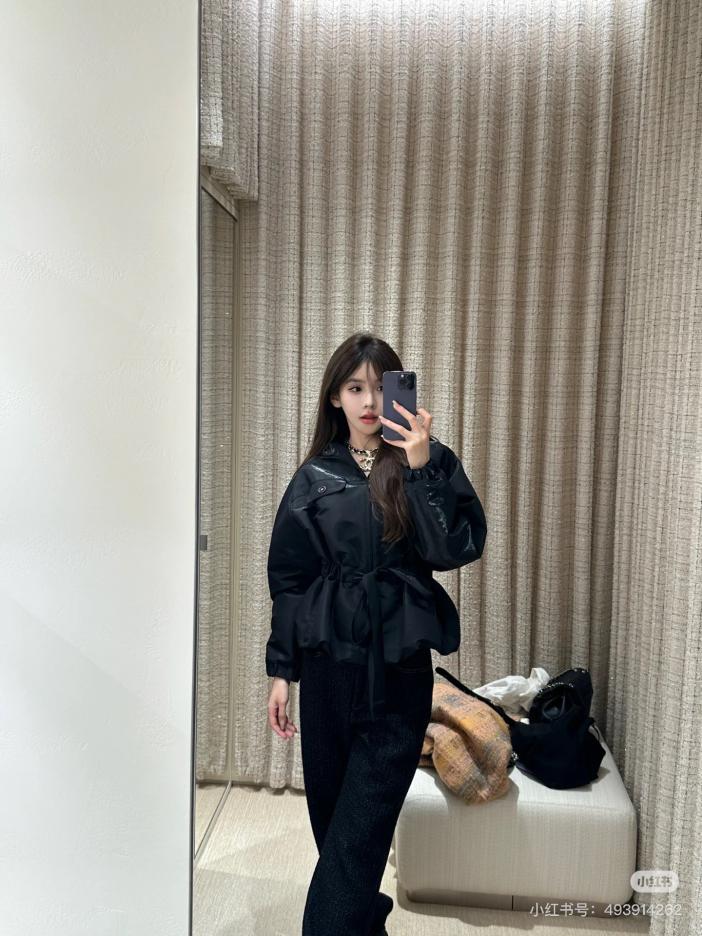 designer,replica,clothing,fake,1:1,lv,luxury,high quality Chanel new hooded windbreaker designer,replica,clothing,fake,1:1,lv,luxury,high quality Chanel new hooded windbreaker