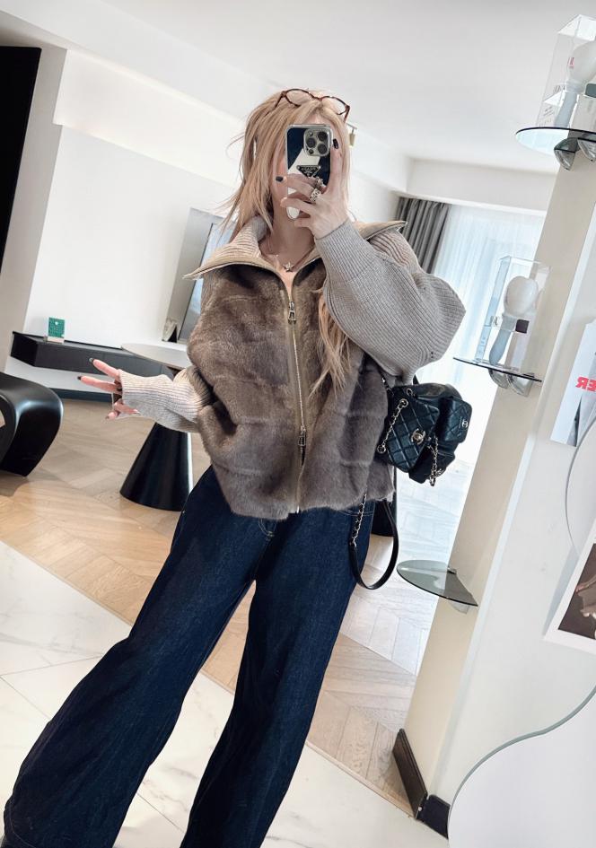 designer,replica,clothing,fake,1:1,lv,luxury,high quality LP new large lapel knitted patchwork down jacket designer,replica,clothing,fake,1:1,lv,luxury,high quality LP new large lapel knitted patchwork down jacket