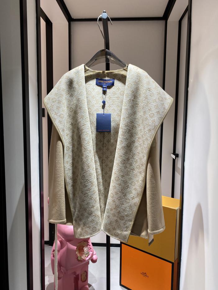designer,replica,clothing,fake,1:1,lv,luxury,high quality LV new double-sided coat designer,replica,clothing,fake,1:1,lv,luxury,high quality LV new double-sided coat
