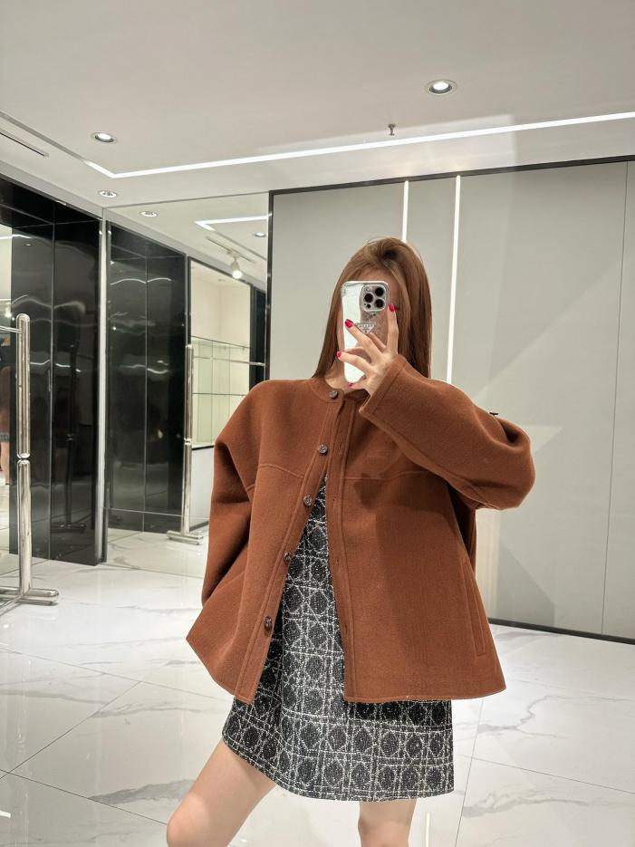 designer,replica,clothing,fake,1:1,lv,luxury,high quality LV coffee color coat designer,replica,clothing,fake,1:1,lv,luxury,high quality LV coffee color coat