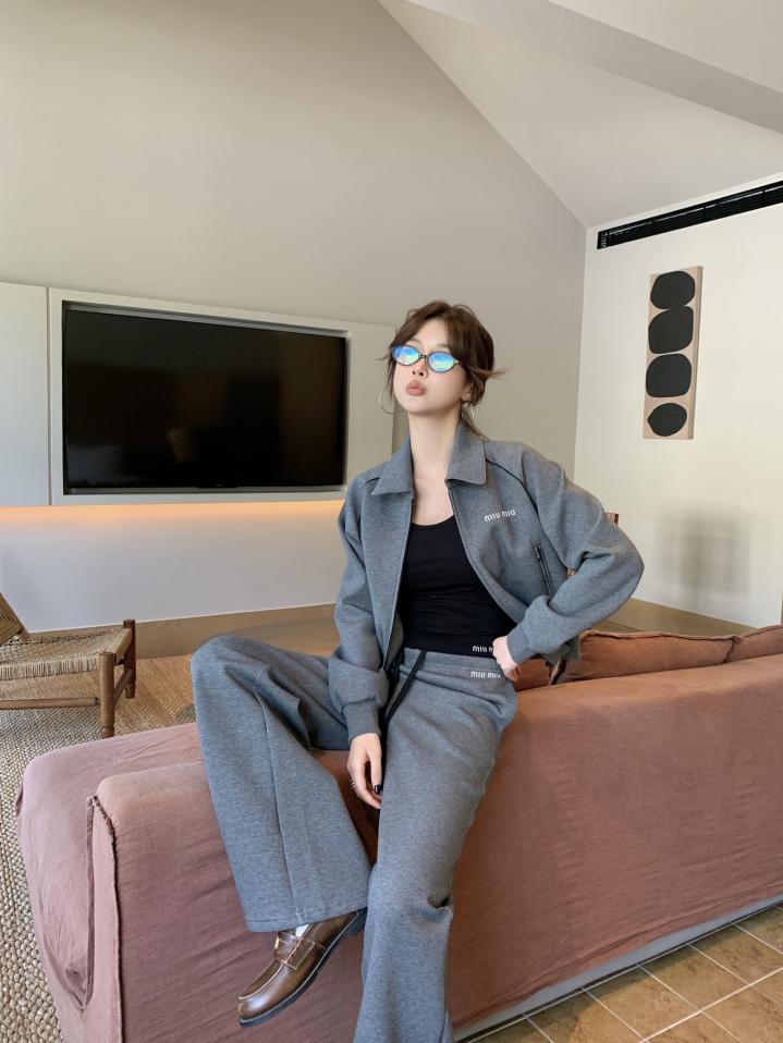 designer,replica,clothing,fake,1:1,lv,luxury,high quality MiuMiu new casual jacket suit designer,replica,clothing,fake,1:1,lv,luxury,high quality MiuMiu new casual jacket suit