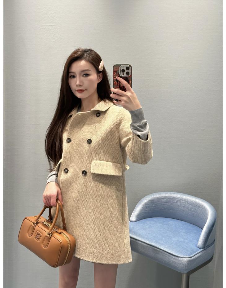 designer,replica,clothing,fake,1:1,lv,luxury,high quality MiuMiu new knitted woolen-feel long knitted cardigan designer,replica,clothing,fake,1:1,lv,luxury,high quality MiuMiu new knitted woolen-feel long knitted cardigan