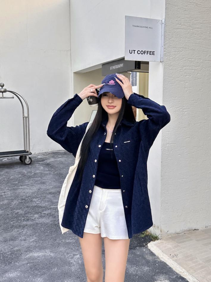 designer,replica,clothing,fake,1:1,lv,luxury,high quality MiuMiu jacquard denim shirt jacket designer,replica,clothing,fake,1:1,lv,luxury,high quality MiuMiu jacquard denim shirt jacket