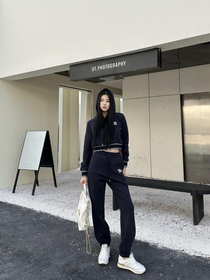 designer,replica,clothing,fake,1:1,lv,luxury,high quality Dior sweatshirt suit designer,replica,clothing,fake,1:1,lv,luxury,high quality Dior sweatshirt suit