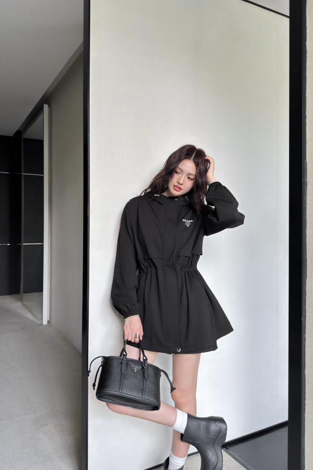 designer,replica,clothing,fake,1:1,lv,luxury,high quality Prada hooded drawstring jacket designer,replica,clothing,fake,1:1,lv,luxury,high quality Prada hooded drawstring jacket