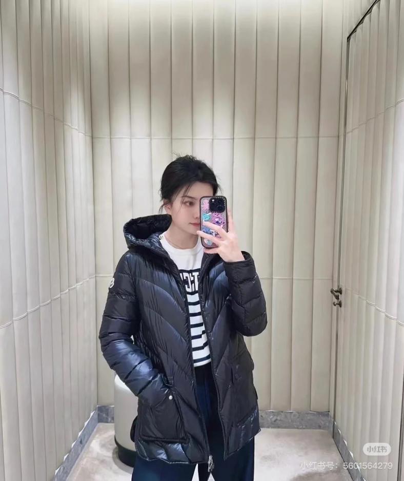 designer,replica,clothing,fake,1:1,lv,luxury,high quality Moncler’s new classic short down jacket designer,replica,clothing,fake,1:1,lv,luxury,high quality Moncler’s new classic short down jacket