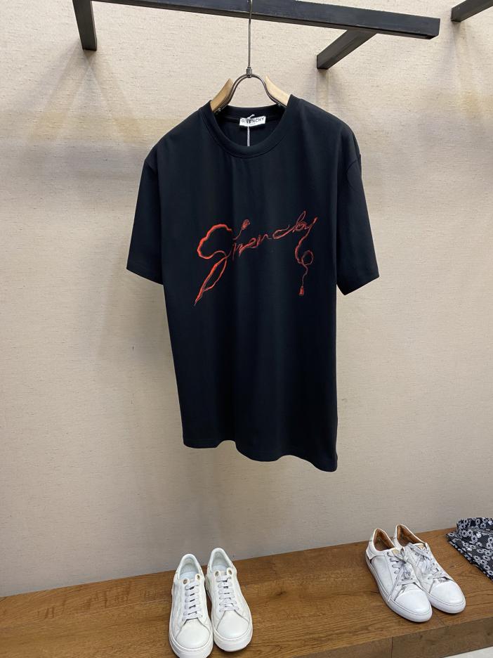designer,replica,clothing,fake,1:1,lv,luxury,high quality Givenchy 25FW12 Men’s Logo Graphic Short Sleeve T-Shirt (DF64) designer,replica,clothing,fake,1:1,lv,luxury,high quality Givenchy 25FW12 Men’s Logo Graphic Short Sleeve T-Shirt (DF64)