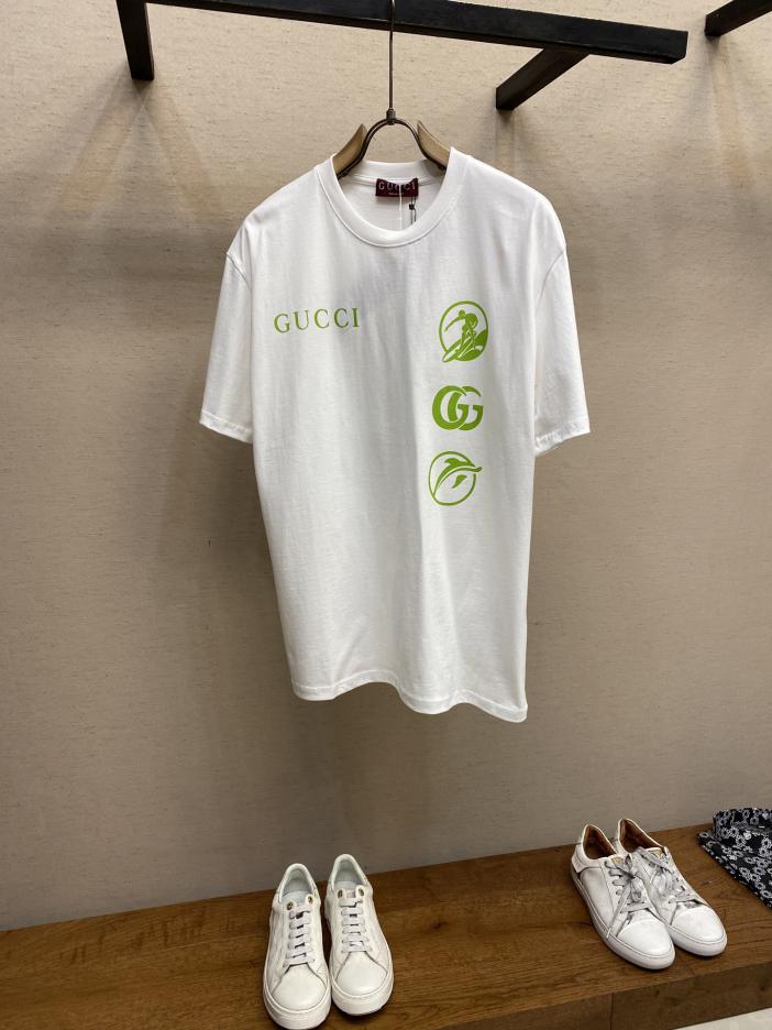 designer,replica,clothing,fake,1:1,lv,luxury,high quality Gucci 25SS new pattern letter logo printed round neck T-shirt short sleeves (6900) designer,replica,clothing,fake,1:1,lv,luxury,high quality Gucci 25SS new pattern letter logo printed round neck T-shirt short sleeves (6900)