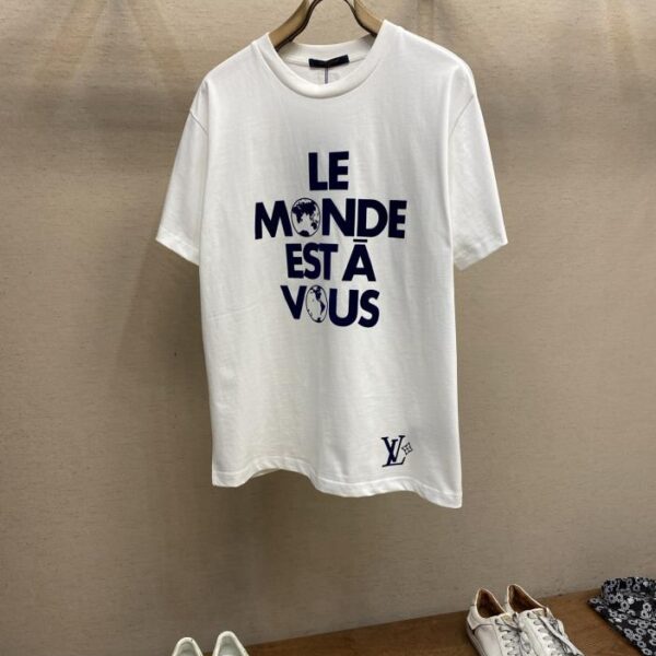 designer,replica,clothing,fake,1:1,lv,luxury,high quality LV new spring and summer letter flocked short-sleeved T-shirt (7491)