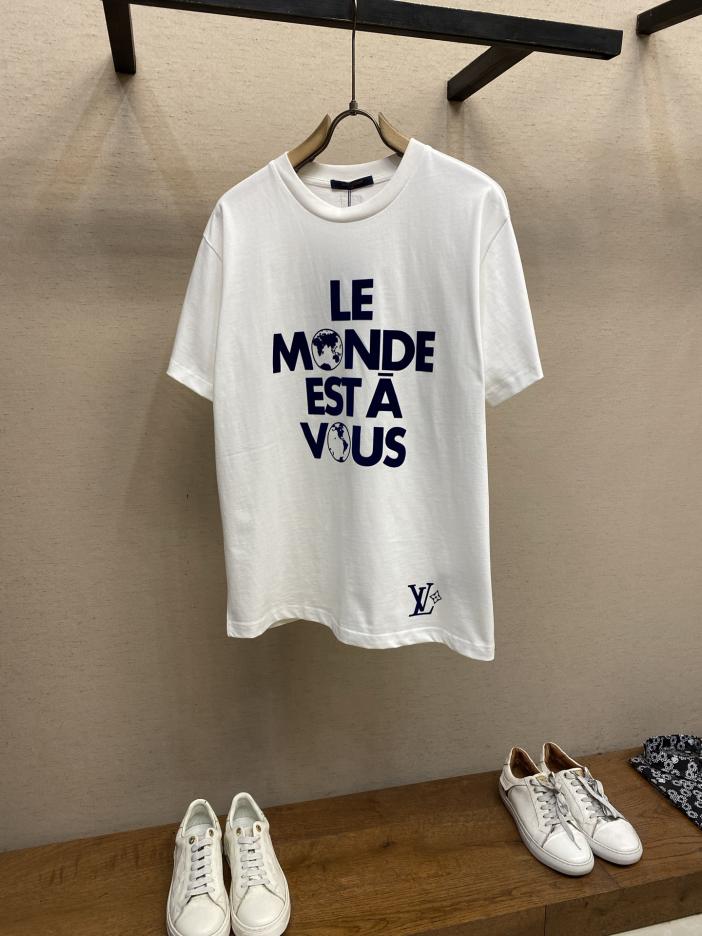 designer,replica,clothing,fake,1:1,lv,luxury,high quality LV new spring and summer letter flocked short-sleeved T-shirt (7491) designer,replica,clothing,fake,1:1,lv,luxury,high quality LV new spring and summer letter flocked short-sleeved T-shirt (7491)