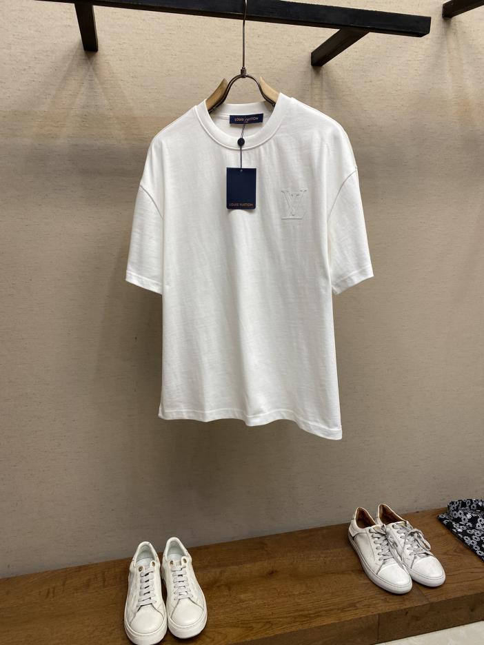 designer,replica,clothing,fake,1:1,lv,luxury,high quality LV pure cotton stretch cotton short-sleeved T-shirt (06B7) designer,replica,clothing,fake,1:1,lv,luxury,high quality LV pure cotton stretch cotton short-sleeved T-shirt (06B7)