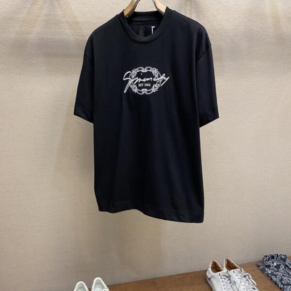 designer,replica,clothing,fake,1:1,lv,luxury,high quality Givenchy men’s and women’s short-sleeved T-shirt early spring new style embroidered letter pattern short-sleeved T-shirt (953A)