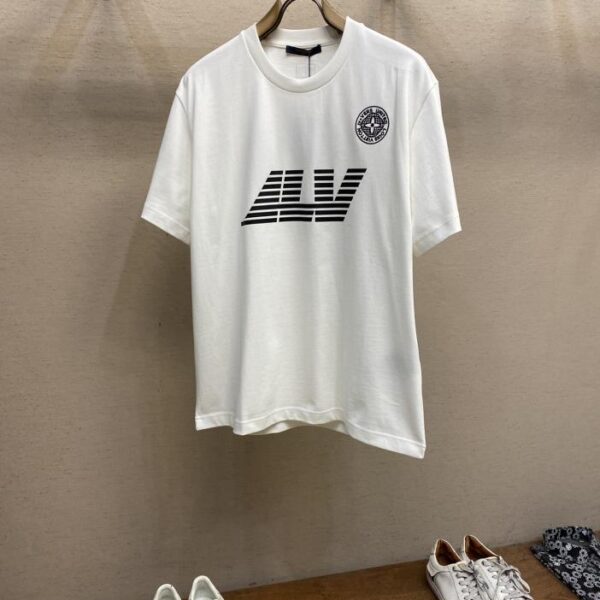designer,replica,clothing,fake,1:1,lv,luxury,high quality LV 2025FW printed embroidered cotton half-sleeved T-shirt (427D)