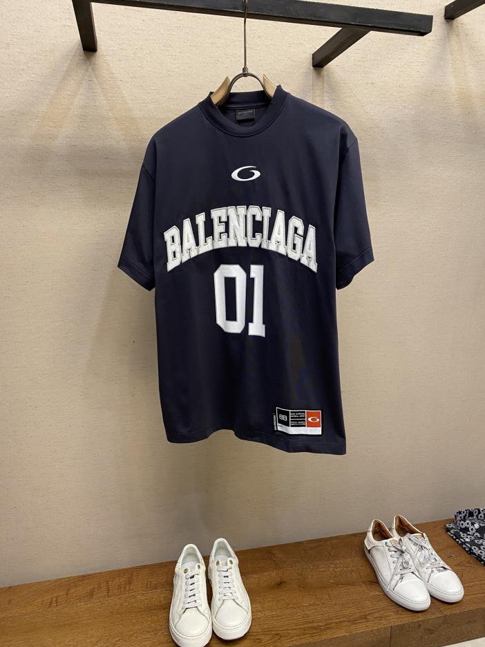 designer,replica,clothing,fake,1:1,lv,luxury,high quality Balenciaga basketball series embroidered printed jersey No. 01 short-sleeved T-shirt (10B6) designer,replica,clothing,fake,1:1,lv,luxury,high quality Balenciaga basketball series embroidered printed jersey No. 01 short-sleeved T-shirt (10B6)