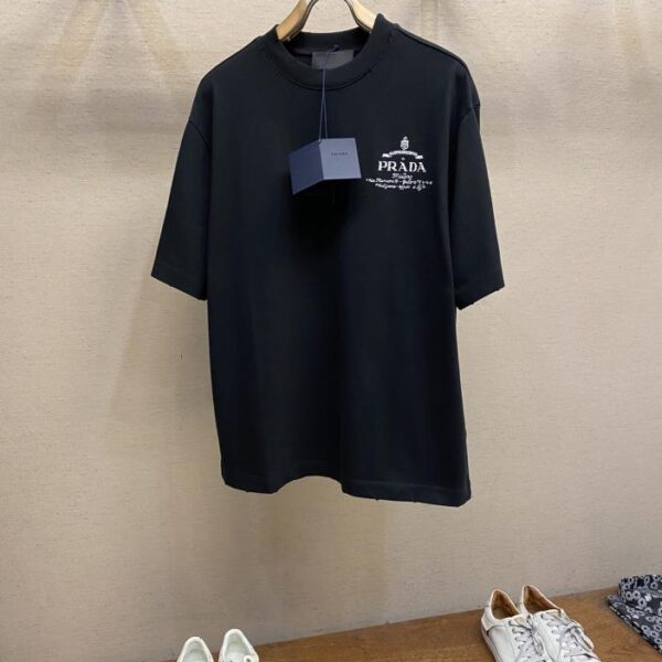 designer,replica,clothing,fake,1:1,lv,luxury,high quality Prada distressed printed half-sleeve T-shirt (8319)
