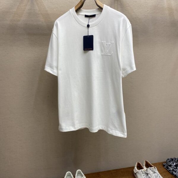 designer,replica,clothing,fake,1:1,lv,luxury,high quality LV 2025FW early spring pure cotton super heavy duty front and rear embroidered logo half-sleeved T-shirt (110D)