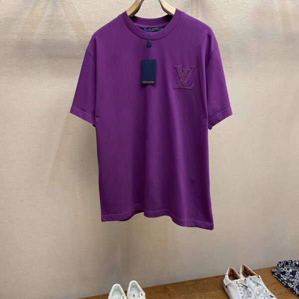 designer,replica,clothing,fake,1:1,lv,luxury,high quality LV 2025FW early spring pure cotton super heavy industry front and rear embroidered logo half-sleeved T-shirt (7BB8)
