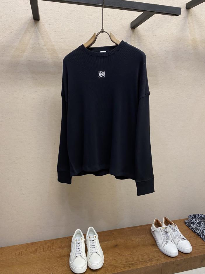 designer,replica,clothing,fake,1:1,lv,luxury,high quality Loewe new round neck embroidered bottoming long sleeves (E594) designer,replica,clothing,fake,1:1,lv,luxury,high quality Loewe new round neck embroidered bottoming long sleeves (E594)