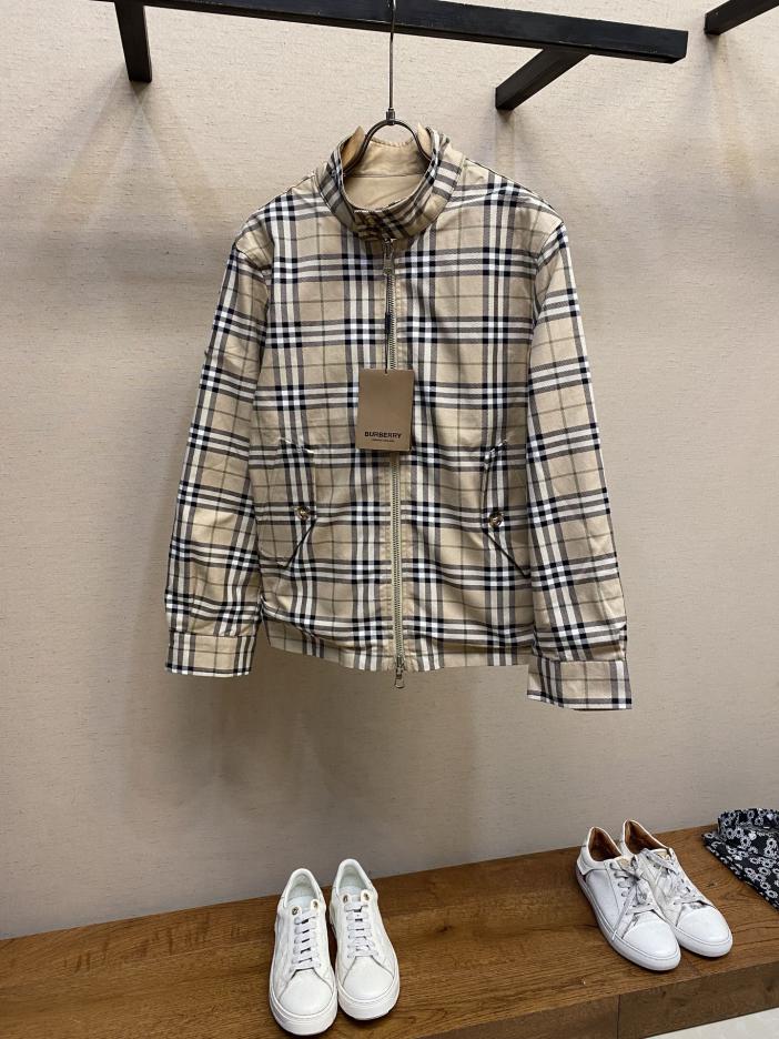 designer,replica,clothing,fake,1:1,lv,luxury,high quality Burberry spring and autumn limited edition classic plaid reversible jacket (8858) designer,replica,clothing,fake,1:1,lv,luxury,high quality Burberry spring and autumn limited edition classic plaid reversible jacket (8858)