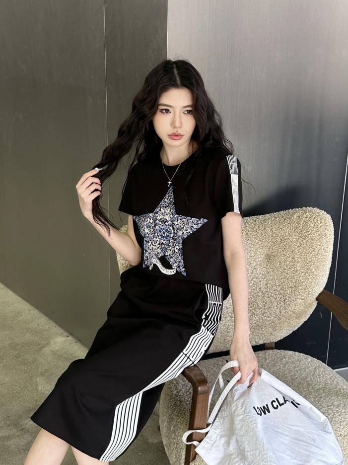 designer,replica,clothing,fake,1:1,lv,luxury,high quality Dior new T-shirt + skirt set (D3D2) designer,replica,clothing,fake,1:1,lv,luxury,high quality Dior new T-shirt + skirt set (D3D2)