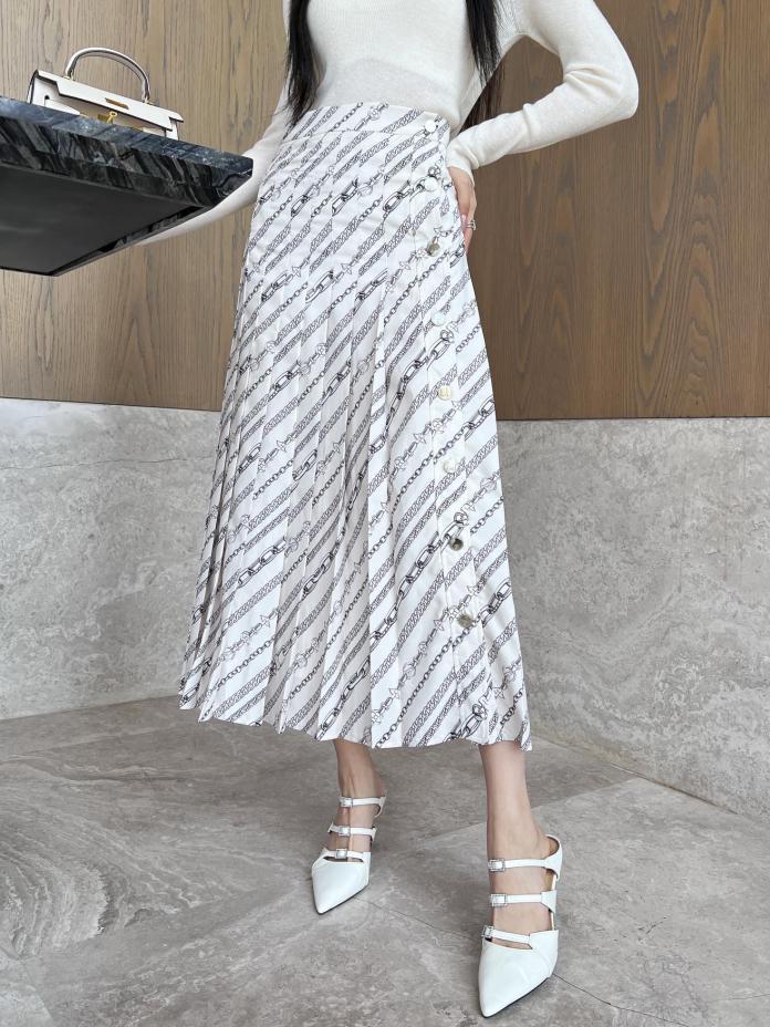designer,replica,clothing,fake,1:1,lv,luxury,high quality Louis Vuitton early spring new chain print skirt (1CCC) designer,replica,clothing,fake,1:1,lv,luxury,high quality Louis Vuitton early spring new chain print skirt (1CCC)