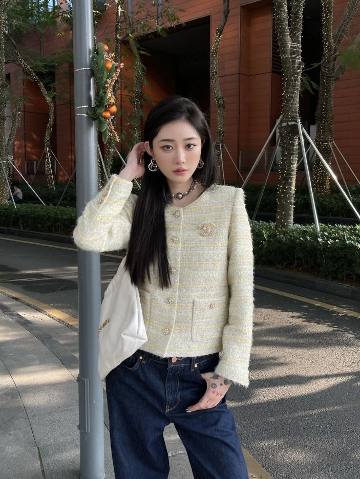 designer,replica,clothing,fake,1:1,lv,luxury,high quality Chanel gold yarn woven heavy fabric (C06D) designer,replica,clothing,fake,1:1,lv,luxury,high quality Chanel gold yarn woven heavy fabric (C06D)