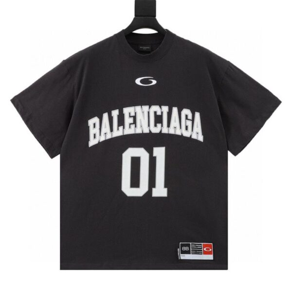 designer,replica,clothing,fake,1:1,lv,luxury,high quality Balenciaga new embroidered No. 01 basketball short sleeves (4A41)