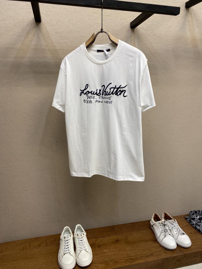 designer,replica,clothing,fake,1:1,lv,luxury,high quality Louis Vuitton signature printed embroidered short sleeves designer,replica,clothing,fake,1:1,lv,luxury,high quality Louis Vuitton signature printed embroidered short sleeves
