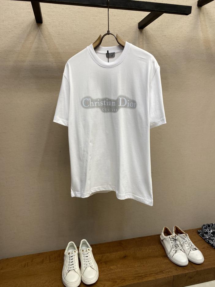 designer,replica,clothing,fake,1:1,lv,luxury,high quality Dior CD fluorescent print round neck short-sleeved T-Shirt designer,replica,clothing,fake,1:1,lv,luxury,high quality Dior CD fluorescent print round neck short-sleeved T-Shirt