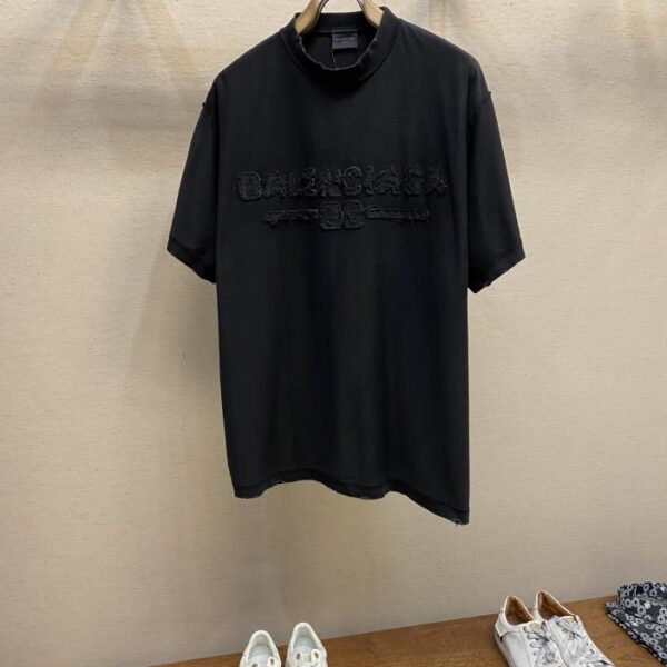 designer,replica,clothing,fake,1:1,lv,luxury,high quality Balenciaga BLCG patch embroidered short-sleeved T-Shirt