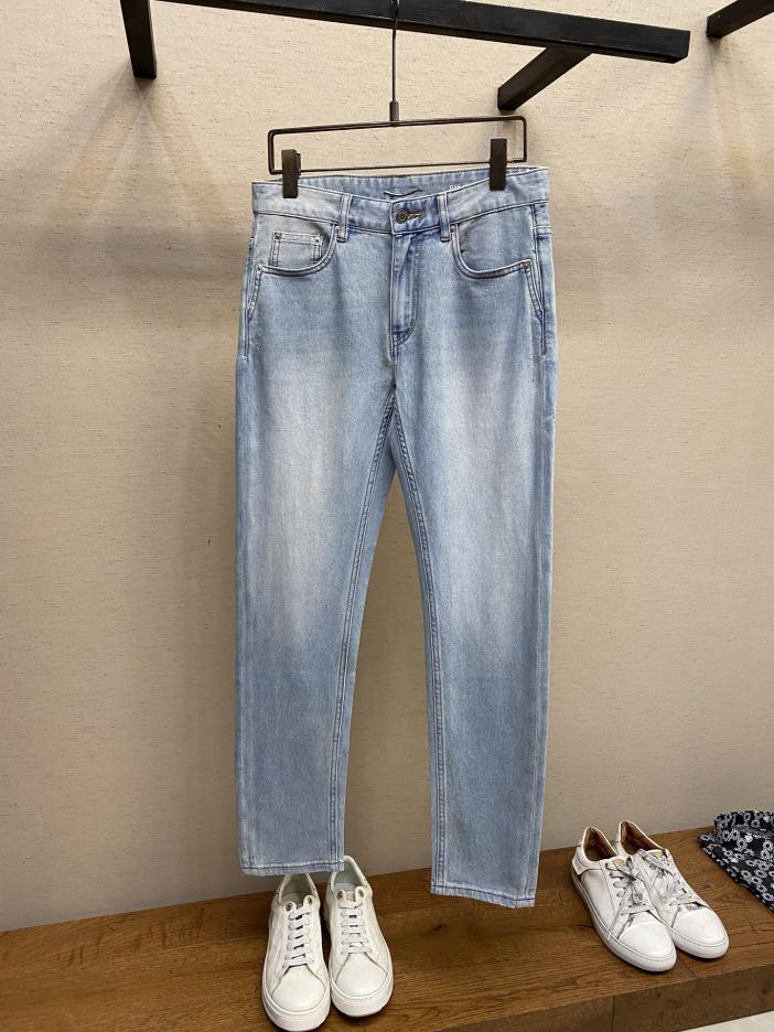 designer,replica,clothing,fake,1:1,lv,luxury,high quality SLP is easy to wear and not picky about your figure designer,replica,clothing,fake,1:1,lv,luxury,high quality SLP is easy to wear and not picky about your figure