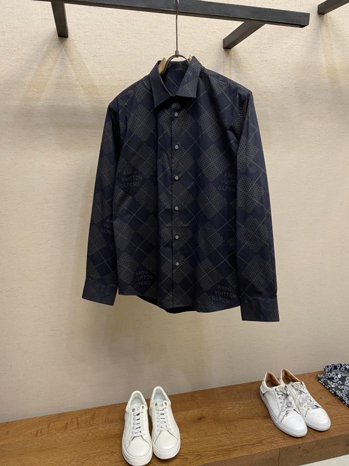 designer,replica,clothing,fake,1:1,lv,luxury,high quality Louis Vuitton secret print flag plate long-sleeved casual business shirt designer,replica,clothing,fake,1:1,lv,luxury,high quality Louis Vuitton secret print flag plate long-sleeved casual business shirt