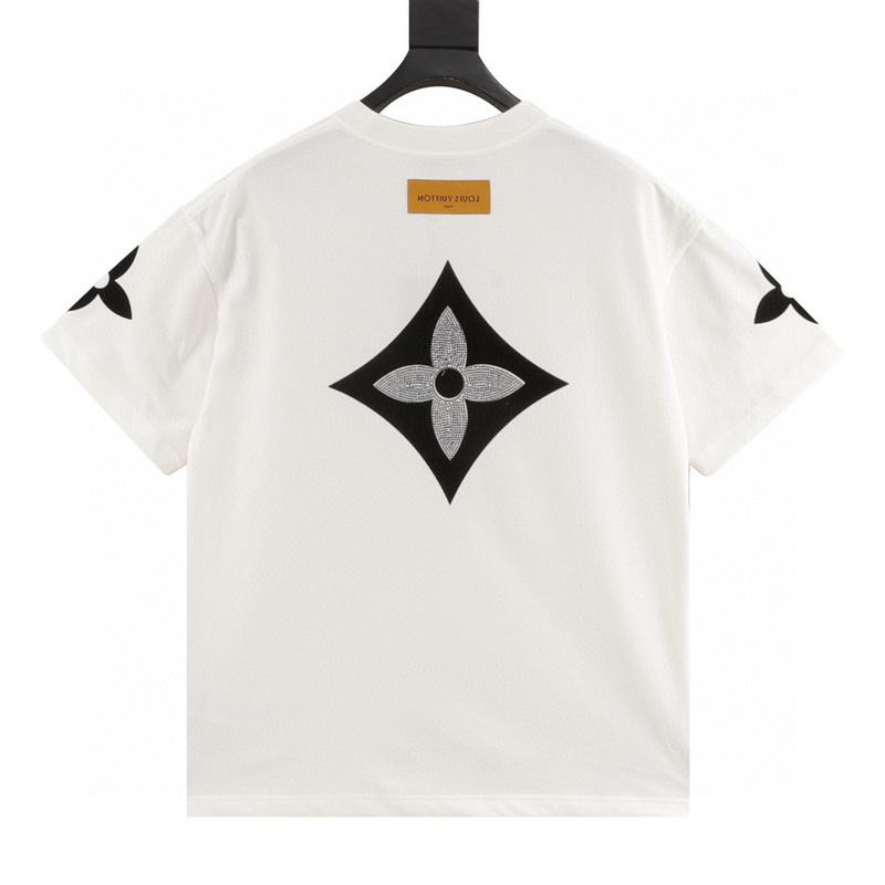 designer,replica,clothing,fake,1:1,lv,luxury,high quality Louis Vuitton four-leaf clover hot diamond logo flocked short-sleeved T-shirt (0970) designer,replica,clothing,fake,1:1,lv,luxury,high quality Louis Vuitton four-leaf clover hot diamond logo flocked short-sleeved T-shirt (0970)