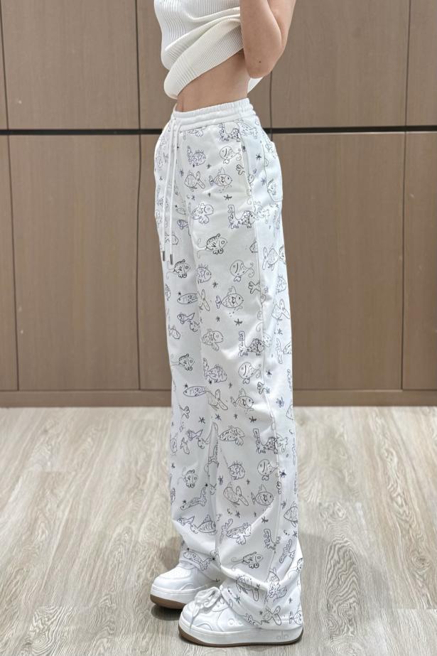 designer,replica,clothing,fake,1:1,lv,luxury,high quality Chanel Spring and Summer New Original Custom Design Korean Style Cute Cartoon Print Spliced Elastic Waist Drawstring Loose and Versatile Casual Pants designer,replica,clothing,fake,1:1,lv,luxury,high quality Chanel Spring and Summer New Original Custom Design Korean Style Cute Cartoon Print Spliced Elastic Waist Drawstring Loose and Versatile Casual Pants
