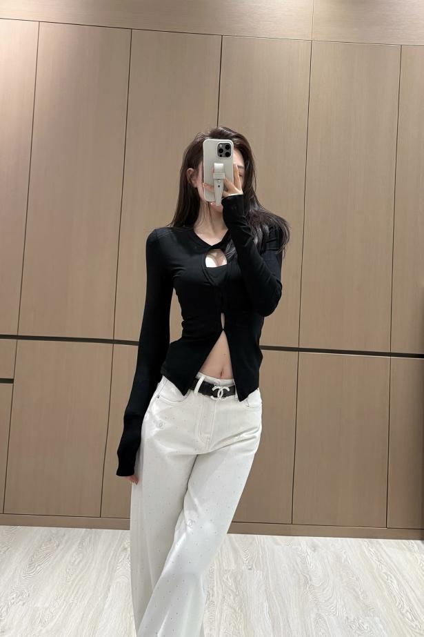 designer,replica,clothing,fake,1:1,lv,luxury,high quality Chanel small perm straight-leg jeans designer,replica,clothing,fake,1:1,lv,luxury,high quality Chanel small perm straight-leg jeans