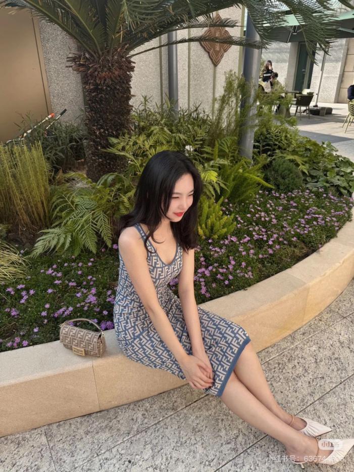 designer,replica,clothing,fake,1:1,lv,luxury,high quality Fendi new spring and summer new high-end double F jacquard slim vest dress designer,replica,clothing,fake,1:1,lv,luxury,high quality Fendi new spring and summer new high-end double F jacquard slim vest dress
