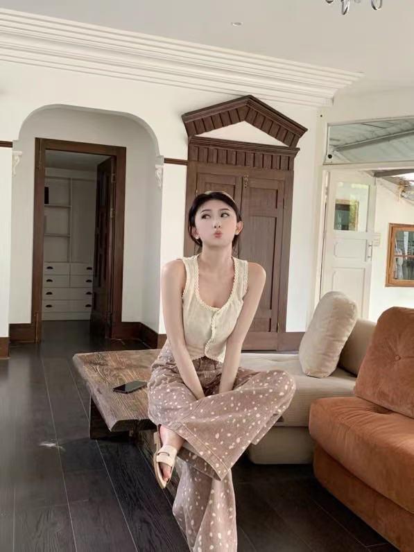 designer,replica,clothing,fake,1:1,lv,luxury,high quality Early spring and summer series Miu Miu new sika deer denim straight pants designer,replica,clothing,fake,1:1,lv,luxury,high quality Early spring and summer series Miu Miu new sika deer denim straight pants