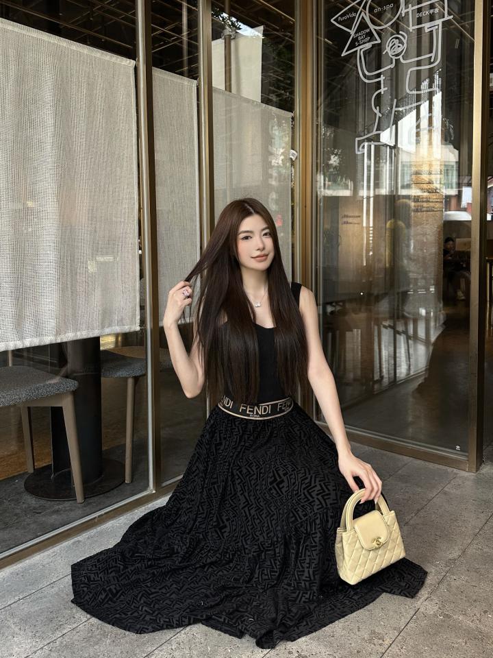 designer,replica,clothing,fake,1:1,lv,luxury,high quality Fendi stretch logo elastic waist skirt designer,replica,clothing,fake,1:1,lv,luxury,high quality Fendi stretch logo elastic waist skirt