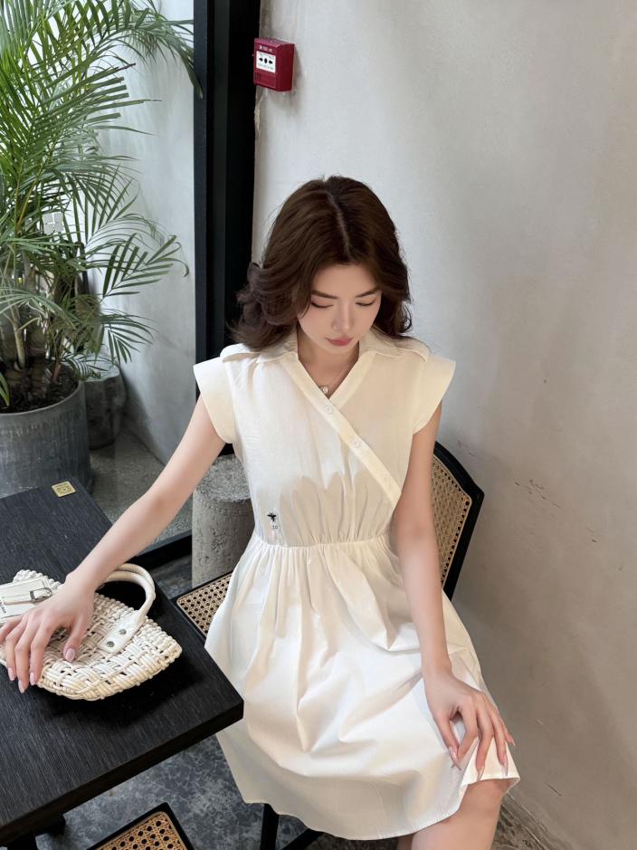 designer,replica,clothing,fake,1:1,lv,luxury,high quality Dior little bee shirt style sleeveless dress designer,replica,clothing,fake,1:1,lv,luxury,high quality Dior little bee shirt style sleeveless dress