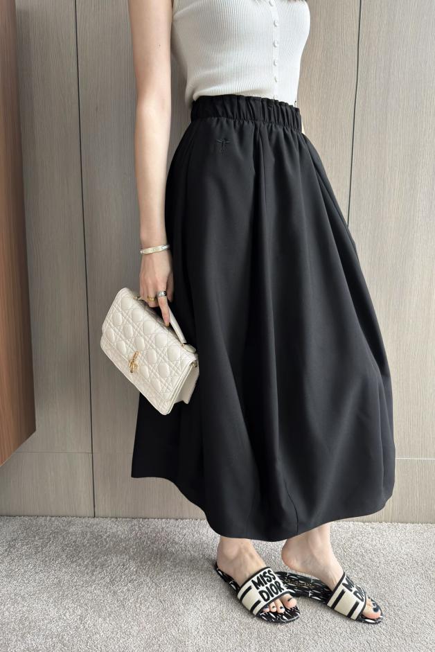 designer,replica,clothing,fake,1:1,lv,luxury,high quality Dior elastic waist bee skirt designer,replica,clothing,fake,1:1,lv,luxury,high quality Dior elastic waist bee skirt