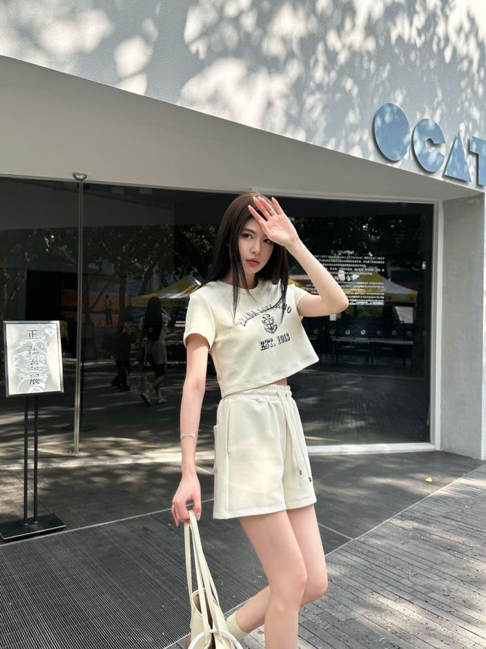 designer,replica,clothing,fake,1:1,lv,luxury,high quality Prada short sleeve + shorts casual suit designer,replica,clothing,fake,1:1,lv,luxury,high quality Prada short sleeve + shorts casual suit