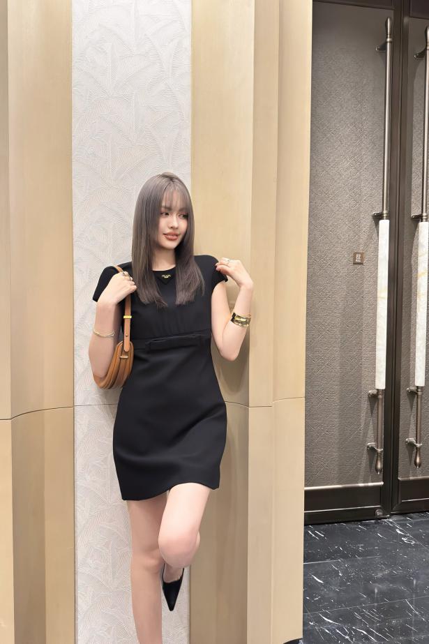 designer,replica,clothing,fake,1:1,lv,luxury,high quality Prada black bow dress designer,replica,clothing,fake,1:1,lv,luxury,high quality Prada black bow dress