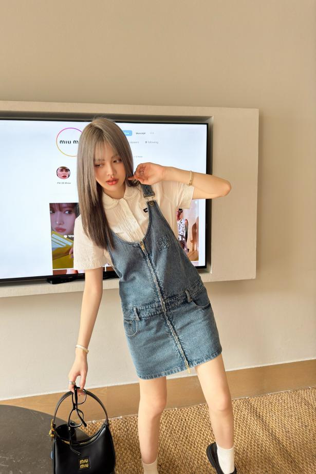 designer,replica,clothing,fake,1:1,lv,luxury,high quality Miu Miu denim suspender skirt designer,replica,clothing,fake,1:1,lv,luxury,high quality Miu Miu denim suspender skirt