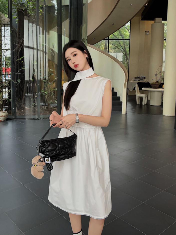 designer,replica,clothing,fake,1:1,lv,luxury,high quality Miu Miu shirtless sleeveless dress designer,replica,clothing,fake,1:1,lv,luxury,high quality Miu Miu shirtless sleeveless dress