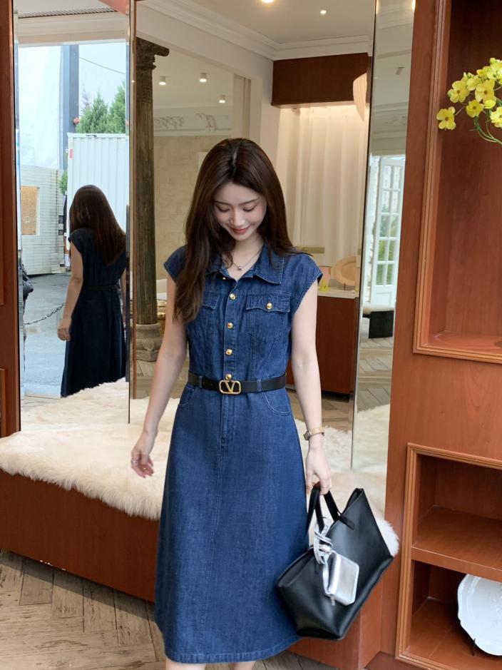 designer,replica,clothing,fake,1:1,lv,luxury,high quality Valentino sleeveless denim dress with belt designer,replica,clothing,fake,1:1,lv,luxury,high quality Valentino sleeveless denim dress with belt
