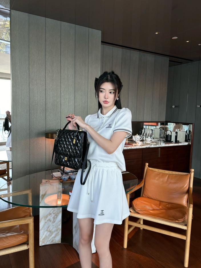 designer,replica,clothing,fake,1:1,lv,luxury,high quality Chanel Polo collar casual suit designer,replica,clothing,fake,1:1,lv,luxury,high quality Chanel Polo collar casual suit
