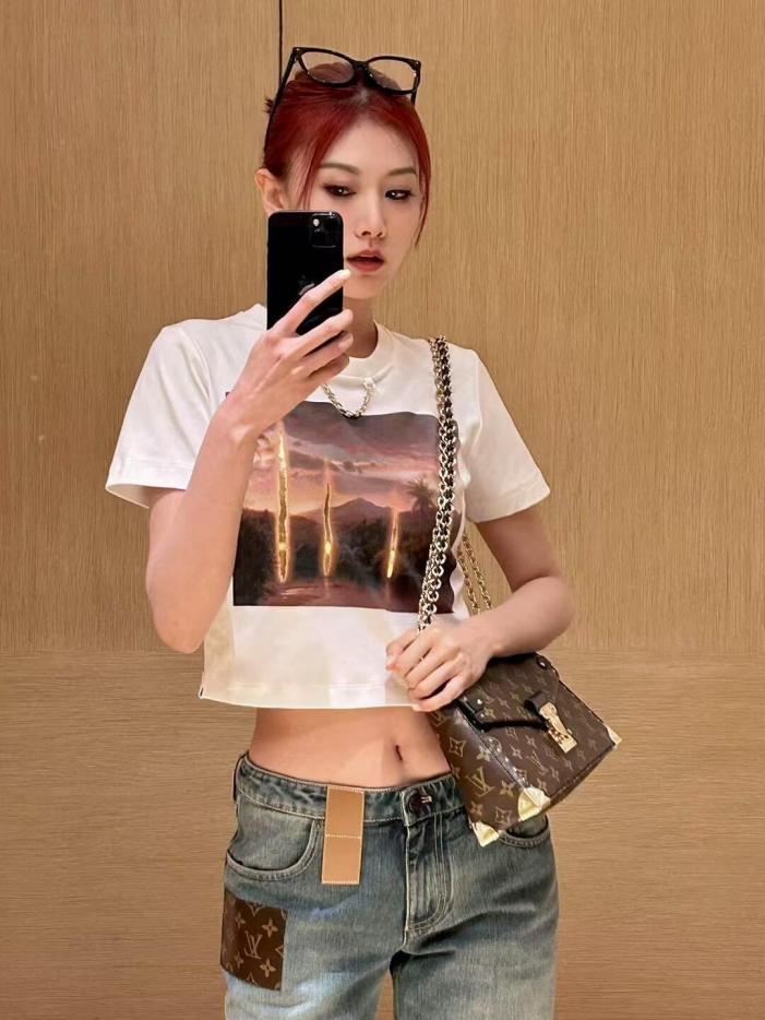 designer,replica,clothing,fake,1:1,lv,luxury,high quality Louis Vuitton new short printed chain T-shirt designer,replica,clothing,fake,1:1,lv,luxury,high quality Louis Vuitton new short printed chain T-shirt