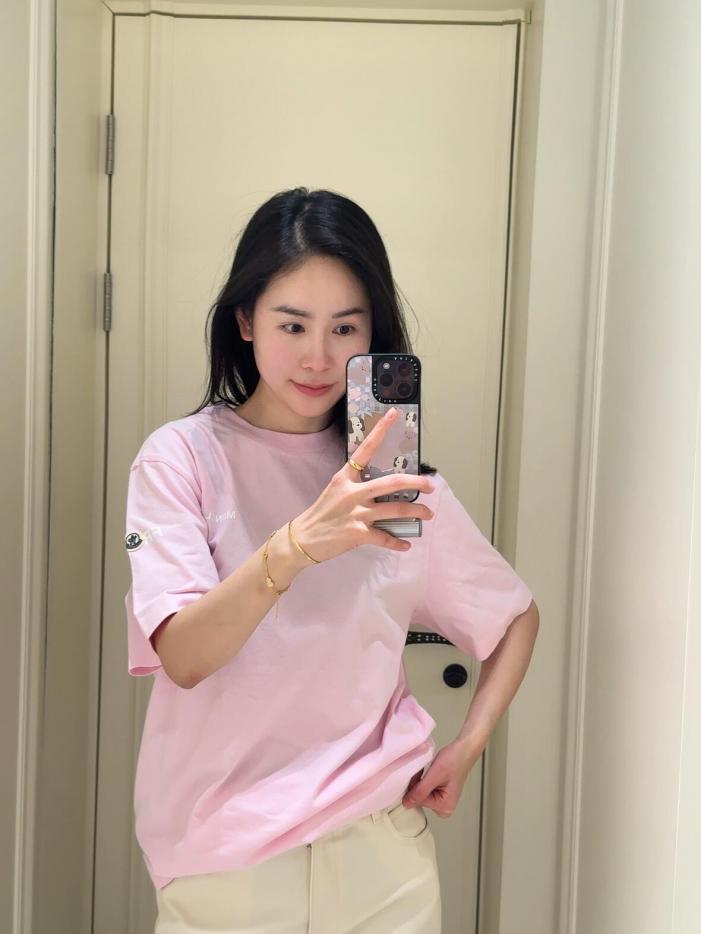 designer,replica,clothing,fake,1:1,lv,luxury,high quality Moncler’s new Hiroshi Fujiwara co-branded cartoon logo letter printed short-sleeved T-shirt designer,replica,clothing,fake,1:1,lv,luxury,high quality Moncler’s new Hiroshi Fujiwara co-branded cartoon logo letter printed short-sleeved T-shirt