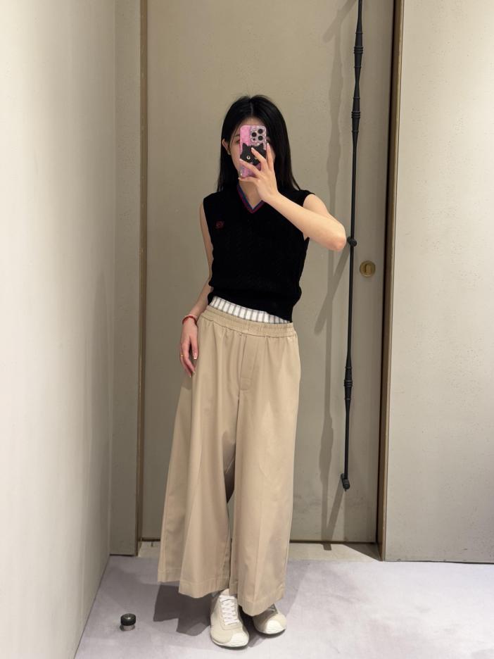 designer,replica,clothing,fake,1:1,lv,luxury,high quality LOEWE’s new double-waisted elastic waist nine-point wide-leg pants designer,replica,clothing,fake,1:1,lv,luxury,high quality LOEWE’s new double-waisted elastic waist nine-point wide-leg pants