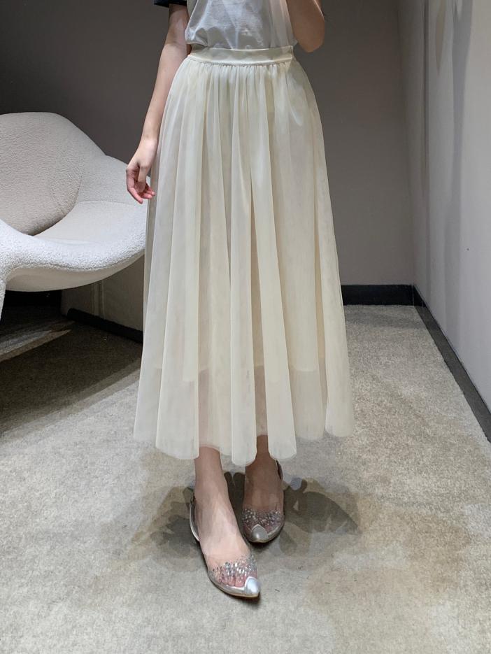 designer,replica,clothing,fake,1:1,lv,luxury,high quality Dior’s new early spring high-waisted double-layer long mesh skirt designer,replica,clothing,fake,1:1,lv,luxury,high quality Dior’s new early spring high-waisted double-layer long mesh skirt